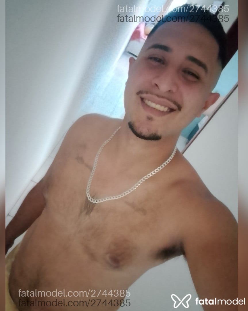 Acompanhante homem morena (o) de olhos castanhos - Junior Acompanhante homem morena (o) de olhos castanhos - Junior