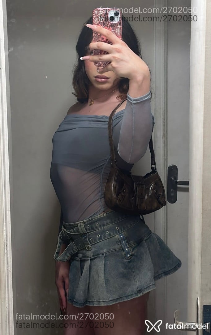 Acompanhante mulher trans com cabelo castanho de olhos castanhos em Virtual - Mayara