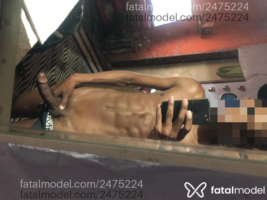 Acompanhante homem com cabelo colorido de olhos castanhos em São João de Meriti - Cristhian