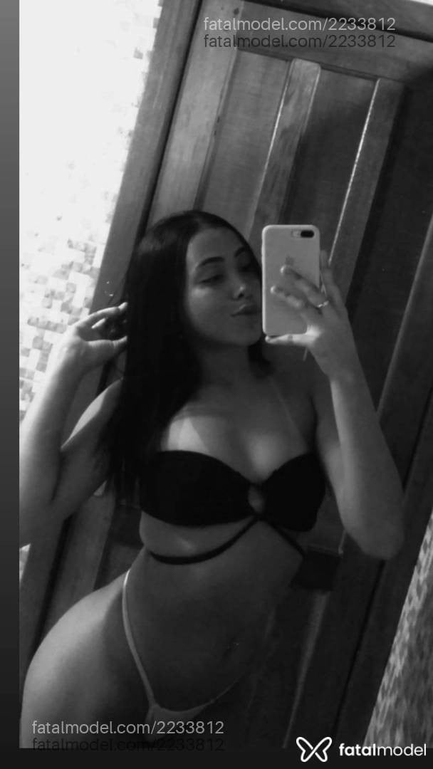 Acompanhante mulher morena (o) de olhos castanhos em Itaúna - Suzana
