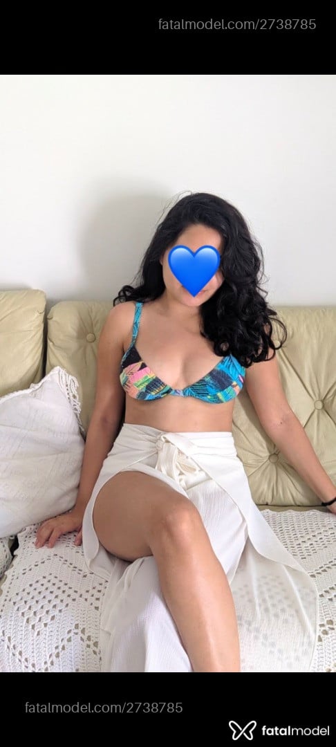 Acompanhante mulher com cabelo castanho de olhos castanhos em Curitiba - Selena Marie