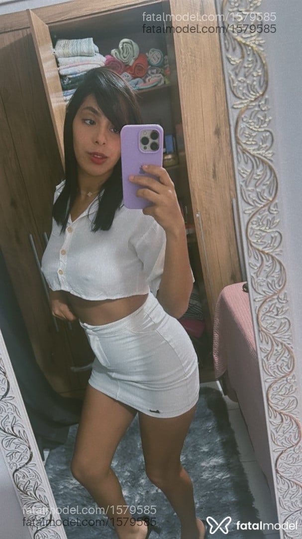 Acompanhante mulher morena (o) de olhos castanhos em Ilhabela - Lari Silva
