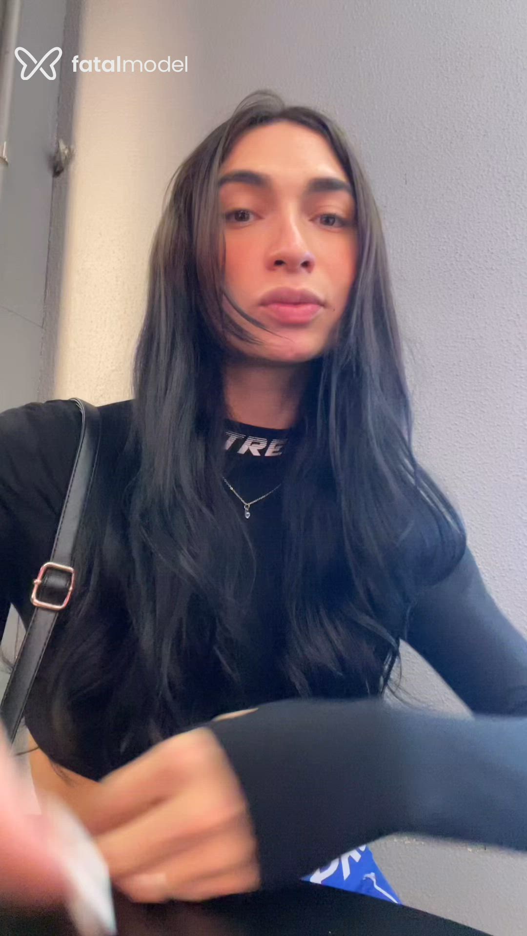 Acompanhante mulher trans morena (o) de olhos castanhos - Angel
