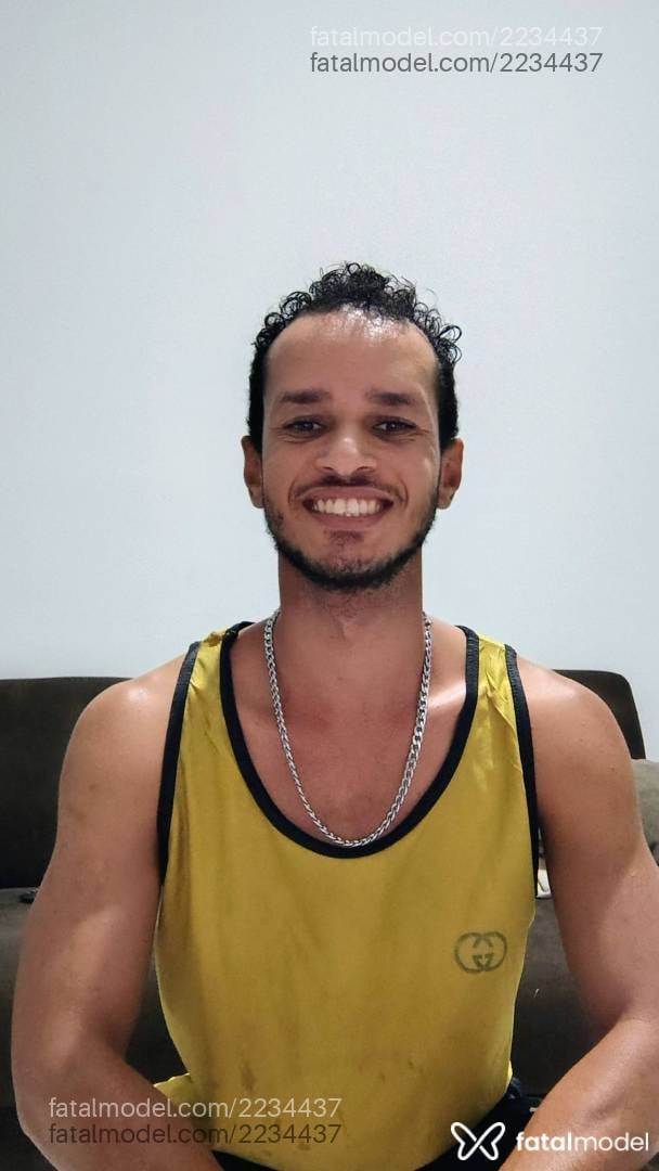 Acompanhante homem com cabelo castanho de olhos castanhos em Belo Horizonte - Rickk