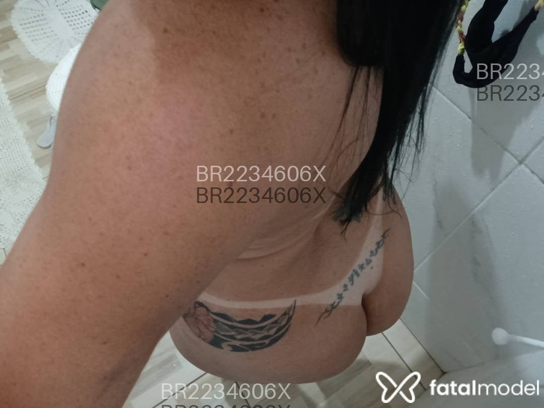 Acompanhante mulher morena (o) de olhos mel em Florianópolis - Aninha