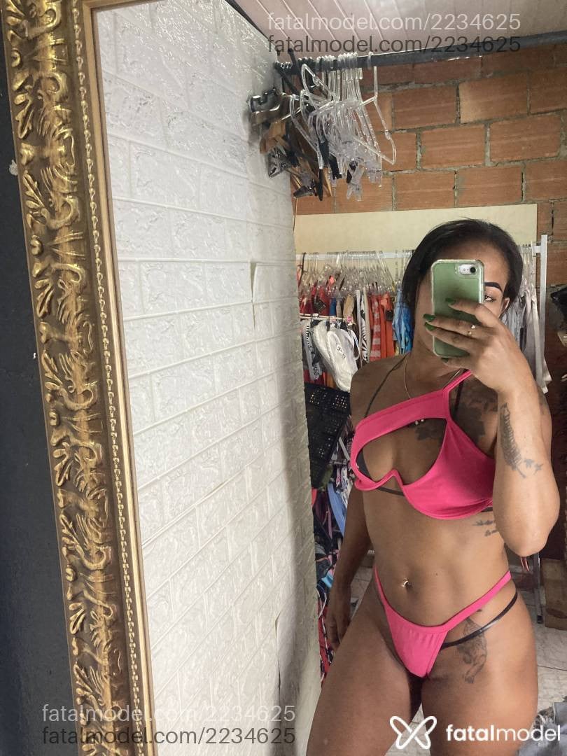 Acompanhante mulher morena (o) de olhos castanhos em Rio de Janeiro - Morena Flor