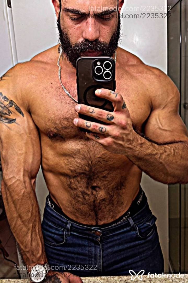 Acompanhante homem morena (o) de olhos mel - Caio Brabo