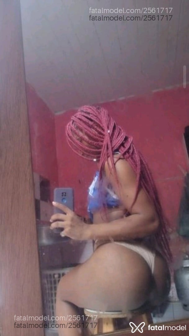 Acompanhante mulher trans morena (o) de olhos castanhos - Aísha Cardoso