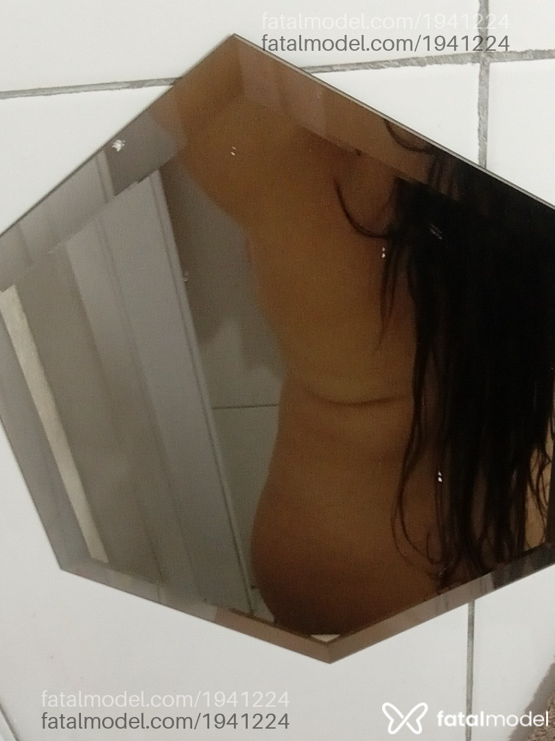 Acompanhante mulher morena (o) de olhos castanhos em São Paulo - DellysMassagens