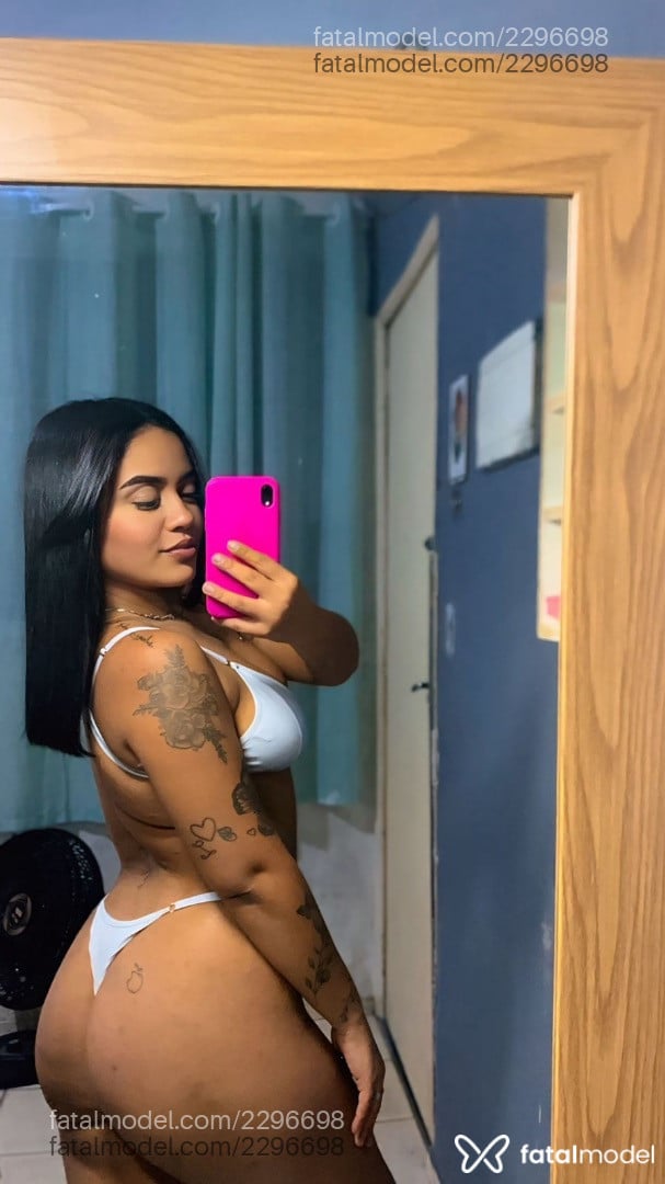 Acompanhante mulher morena (o) de olhos castanhos em Cabo Frio Acompanhante mulher morena (o) de olhos castanhos em Cabo Frio - Karina