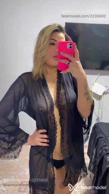 Acompanhante mulher loira (o) de olhos castanhos - Misleny Acompanhante mulher loira (o) de olhos castanhos - Misleny