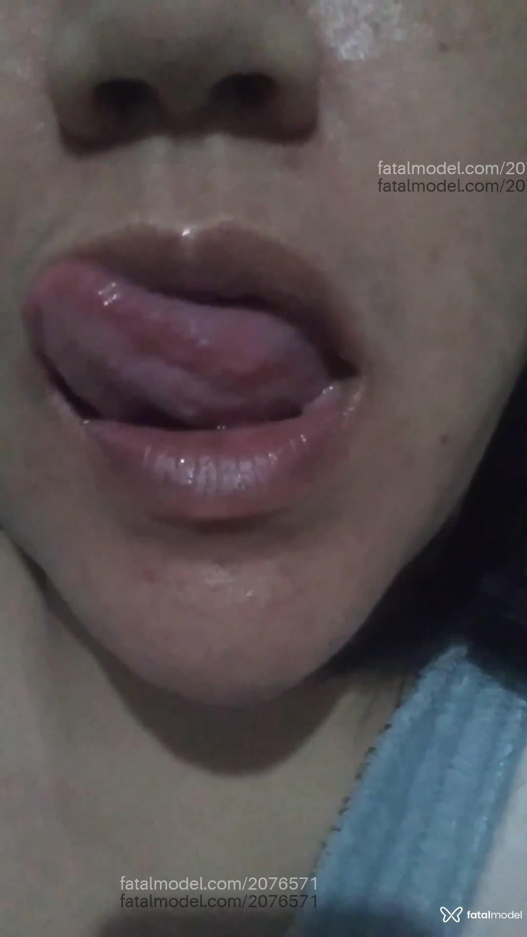 Acompanhante mulher morena (o) de olhos castanhos em São Paulo Acompanhante mulher morena (o) de olhos castanhos em São Paulo - Penélope Obscura