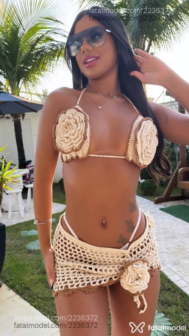Acompanhante mulher com cabelo castanho de olhos castanhos - Angel Acompanhante mulher com cabelo castanho de olhos castanhos - Angel