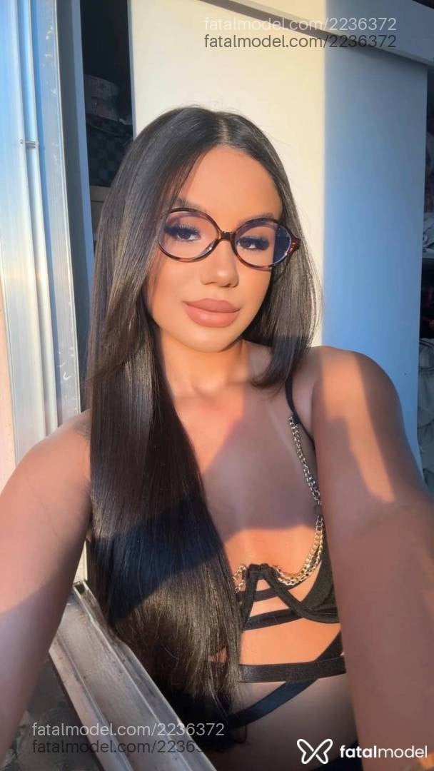 Acompanhante mulher com cabelo castanho de olhos castanhos em Eunápolis - Angel