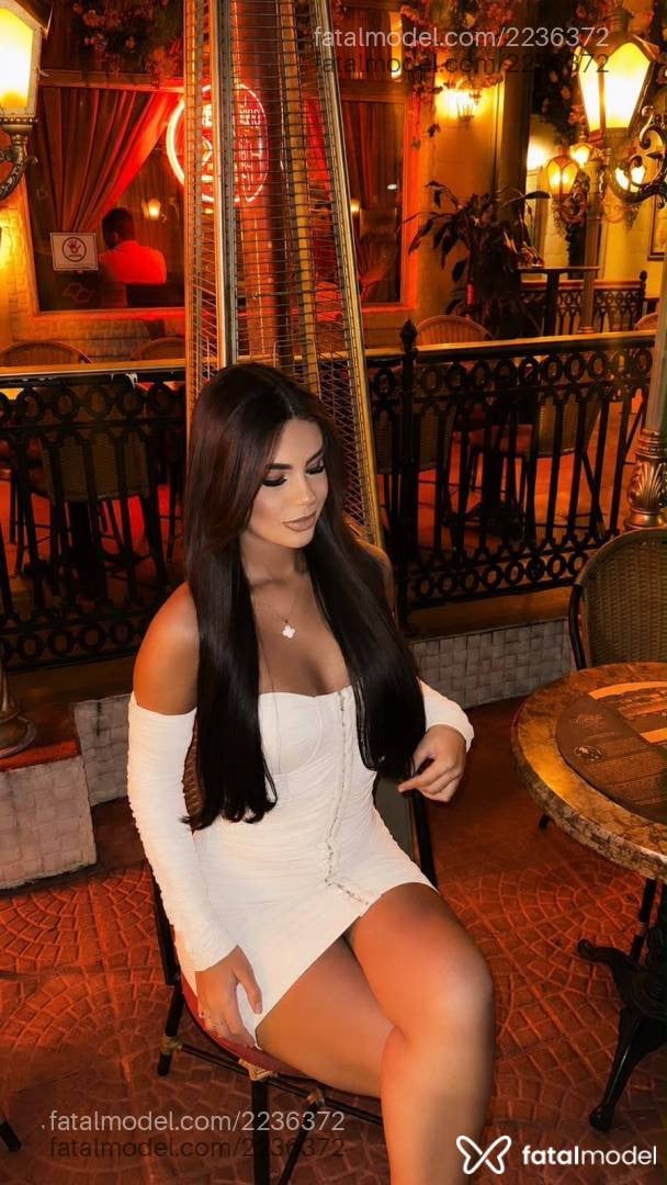 Acompanhante mulher com cabelo castanho de olhos castanhos - Victoria Angel