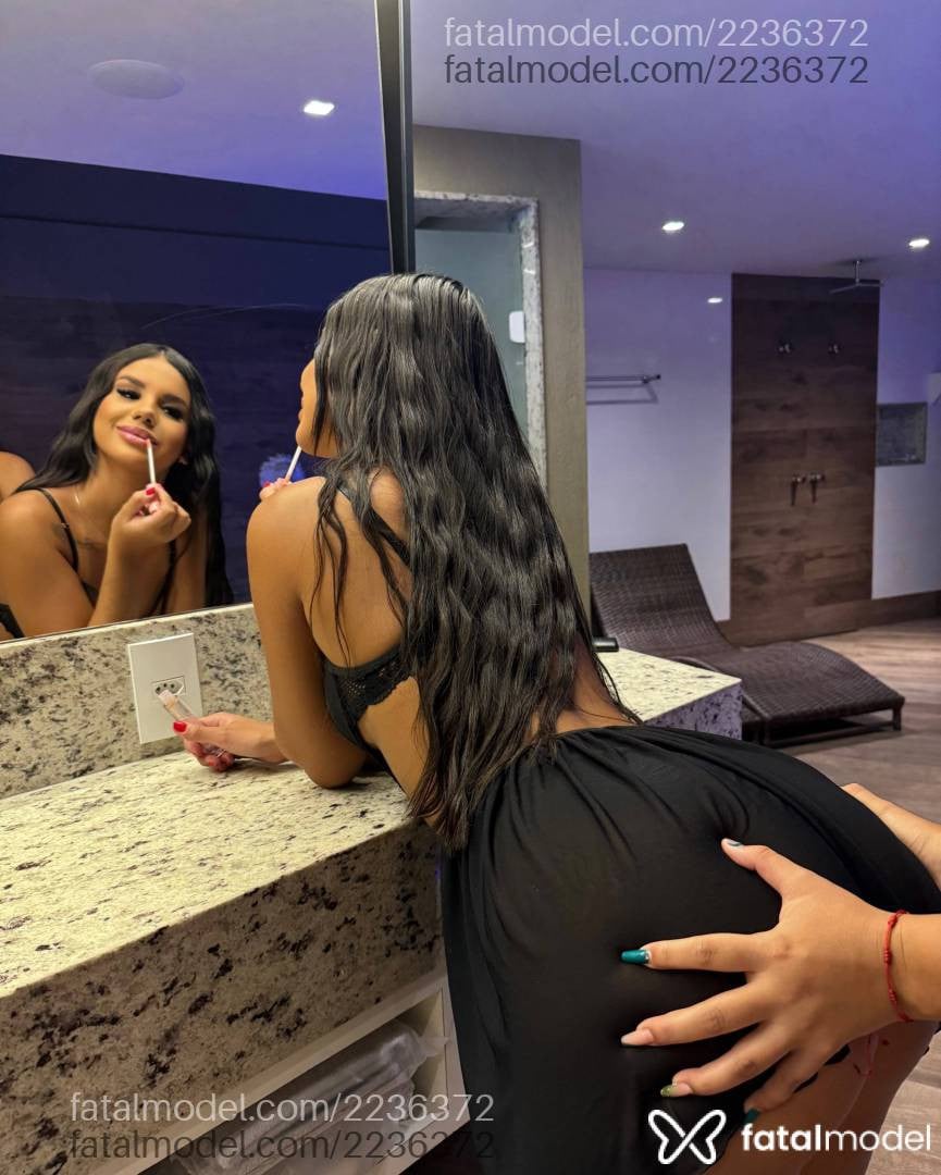 Acompanhante mulher com cabelo castanho de olhos castanhos - Victoria Angel