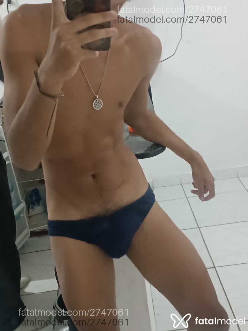 Acompanhante homem morena (o) de olhos castanhos - João Lucas Acompanhante homem morena (o) de olhos castanhos - João Lucas