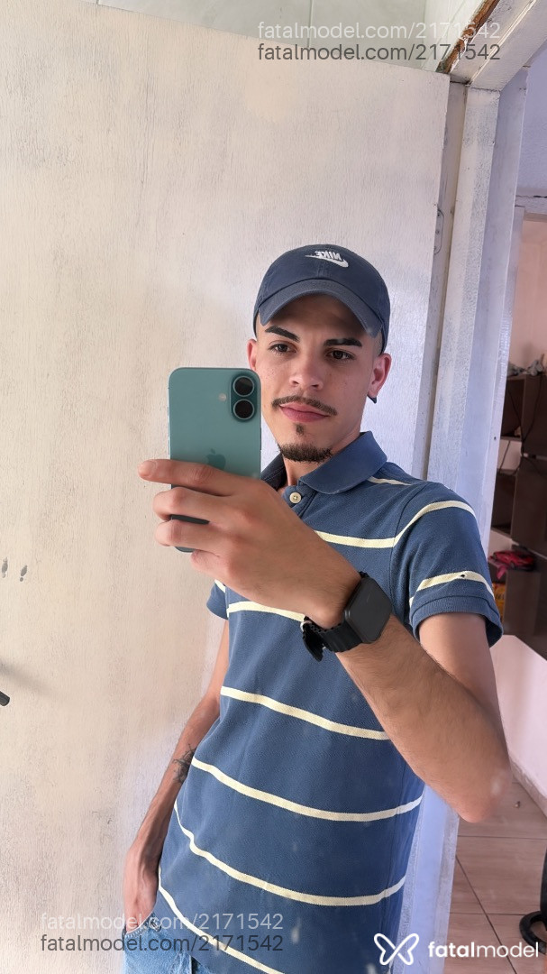 Acompanhante homem morena (o) de olhos castanhos em Rio de Janeiro Acompanhante homem morena (o) de olhos castanhos em Rio de Janeiro - Pedro Wend