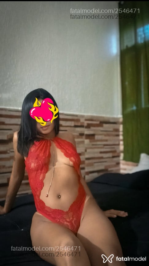 Acompanhante mulher morena (o) de olhos castanhos em São João de Meriti - Jenny