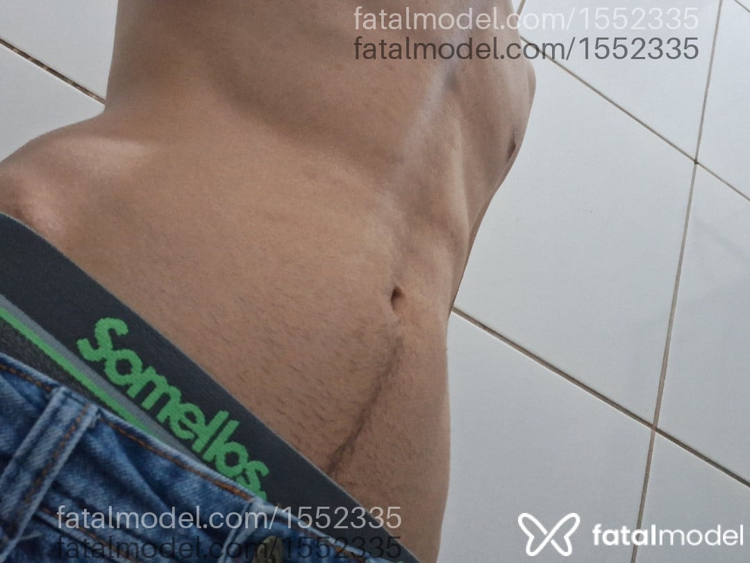 Acompanhante homem com cabelo castanho de olhos castanhos - Jeferson Magrin Acompanhante homem com cabelo castanho de olhos castanhos - Jeferson Magrin