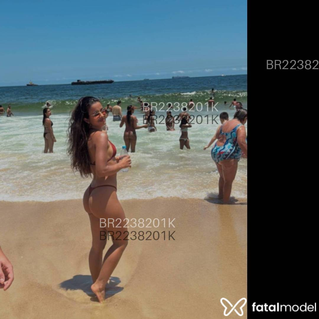 Acompanhante mulher com cabelo castanho de olhos mel em Virtual - Juliana