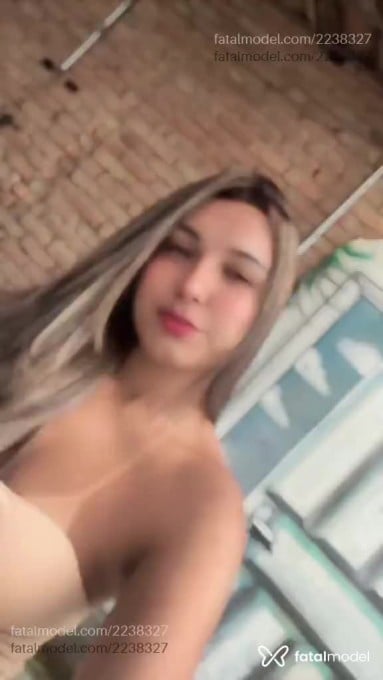 Acompanhante mulher com cabelo castanho de olhos mel em Divinópolis - Bruninha