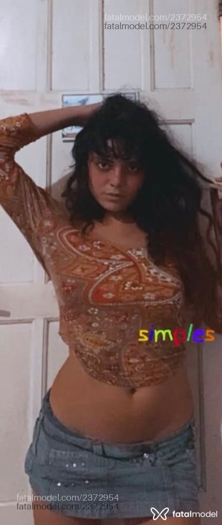 Acompanhante mulher morena (o) de olhos castanhos em Virtual - Pascal