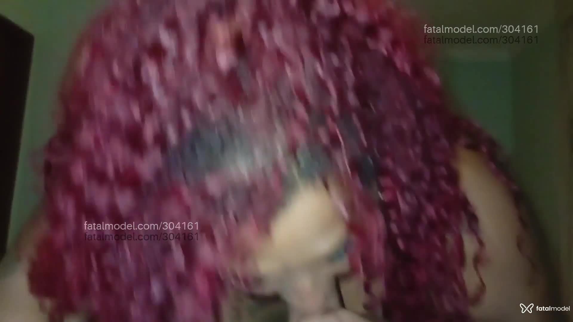 Acompanhante travesti com cabelo colorido de olhos castanhos em Teresópolis - AGATISSIMA