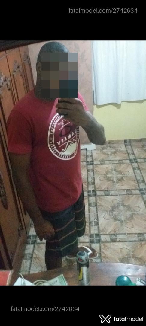 Acompanhante homem sem cabelo de olhos pretos em Duque de Caxias - Radrian