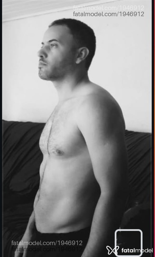 Acompanhante homem morena (o) de olhos castanhos em Joinville - Maximus