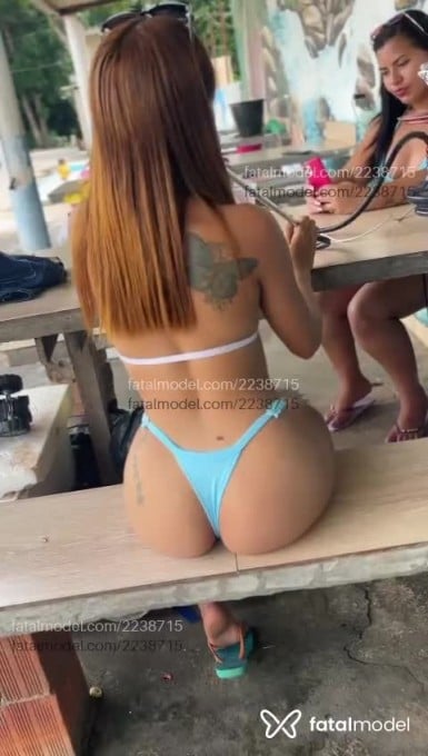Acompanhante mulher loira (o) de olhos castanhos em Brasília Acompanhante mulher loira (o) de olhos castanhos em Brasília - Samilly