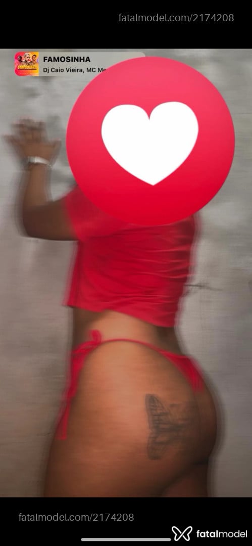 Acompanhante mulher trans morena (o) de olhos castanhos em Capanema - Vitória