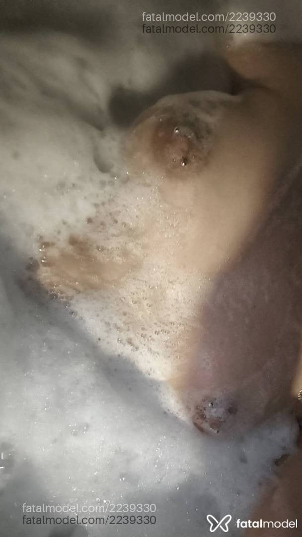 Acompanhante mulher loira (o) de olhos castanhos em Brasília - Mel