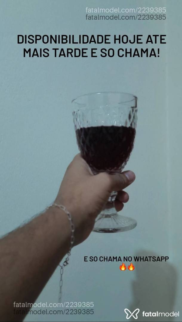 Acompanhante homem morena (o) de olhos pretos - Danzinho Acompanhante homem morena (o) de olhos pretos - Danzinho