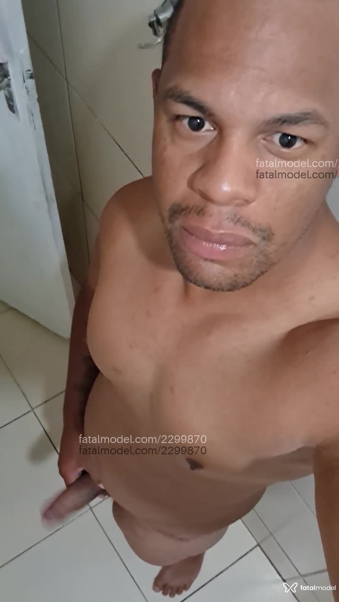 Acompanhante homem morena (o) de olhos pretos em Maringá - Spartan