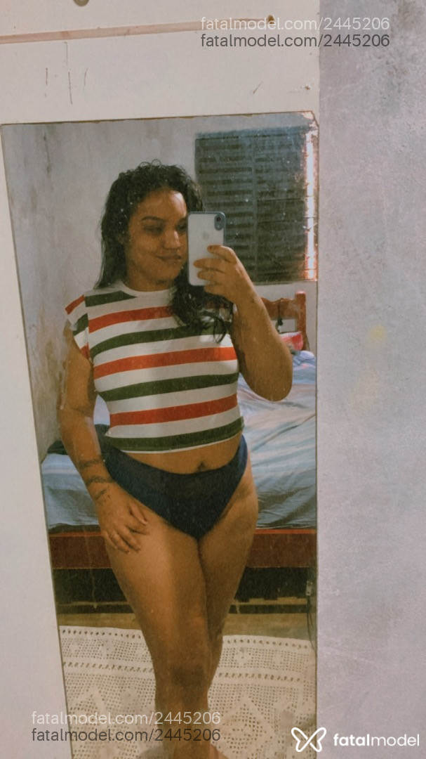 Acompanhante mulher morena (o) de olhos pretos em Virtual Acompanhante mulher morena (o) de olhos pretos em Virtual - Marcelly