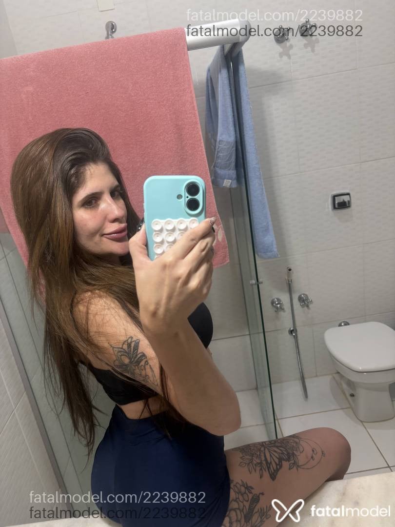 Acompanhante mulher loira (o) de olhos verdes - Bela Oliveira