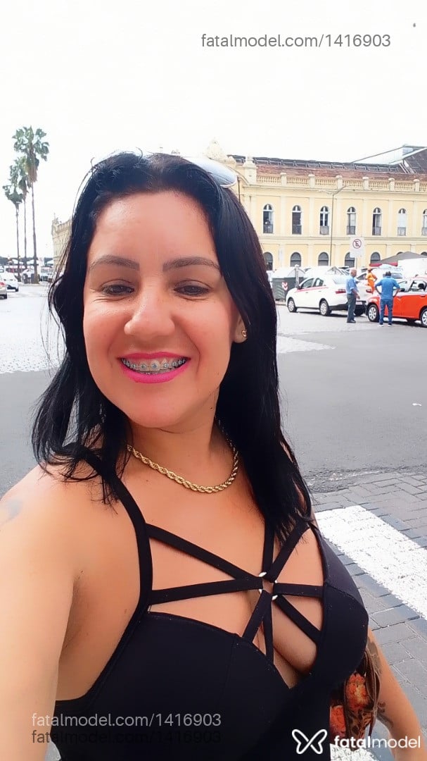 Acompanhante mulher morena (o) de olhos castanhos em Alvorada Acompanhante mulher morena (o) de olhos castanhos em Alvorada - Brenda Lins
