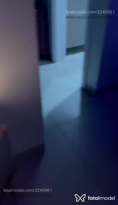 Acompanhante mulher trans loira (o) de olhos castanhos - Kaillany