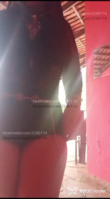 Acompanhante mulher com cabelo castanho de olhos castanhos em Goiânia - Lua