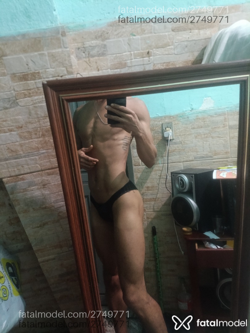 Acompanhante homem sem cabelo de olhos pretos em Ipatinga - Camorim
