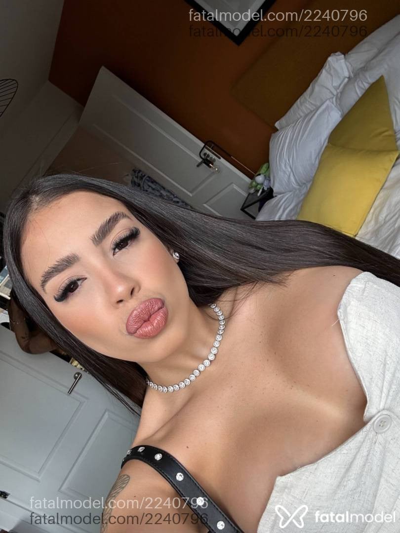 Acompanhante mulher com cabelo castanho de olhos castanhos em Arapongas - Bruna