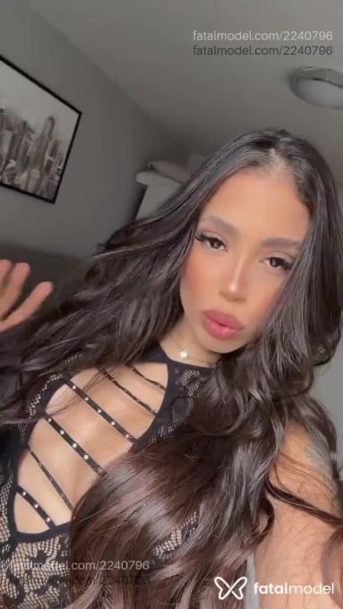 Acompanhante mulher com cabelo castanho de olhos castanhos em Arapongas - Bruna