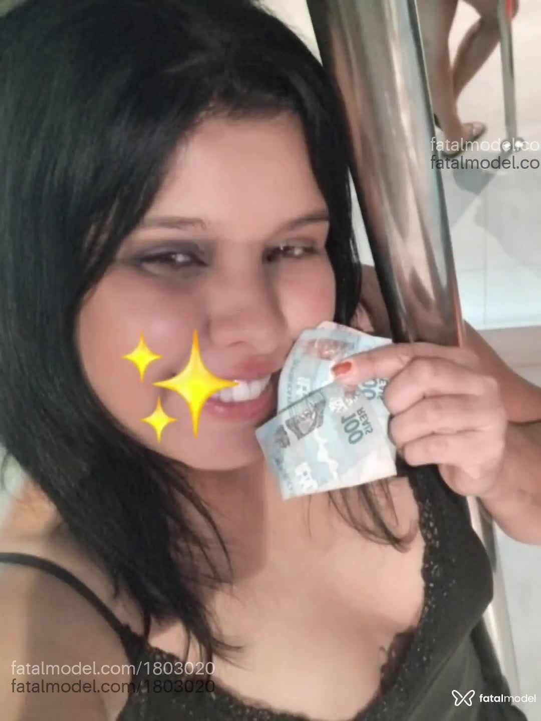 Acompanhante mulher morena (o) de olhos mel em Pindamonhangaba - Maya Mendes