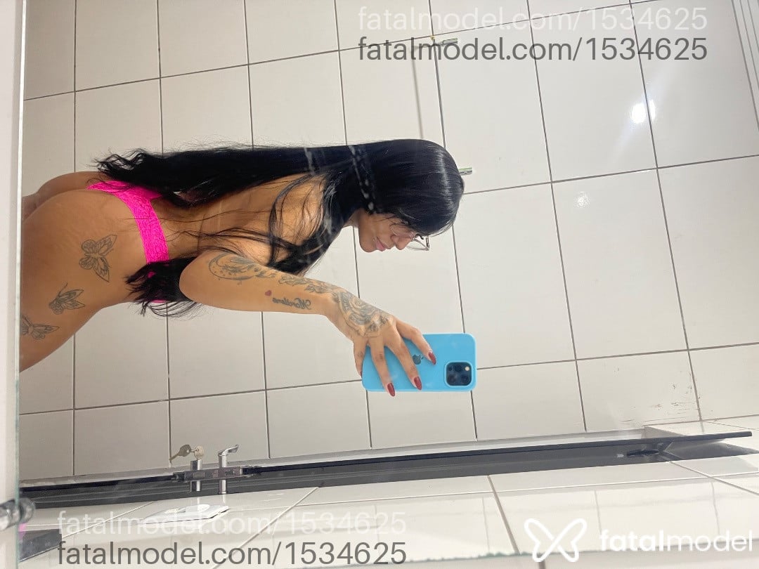 Acompanhante mulher morena (o) de olhos pretos em Querência Acompanhante mulher morena (o) de olhos pretos em Querência - Gaby