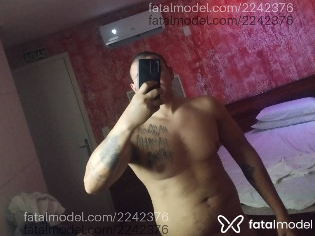 Acompanhante homem morena (o) de olhos castanhos em Gravataí - Luann
