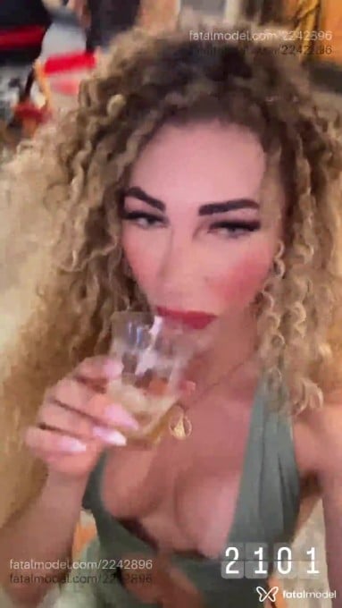 Acompanhante mulher trans loira (o) de olhos castanhos em Cascavel - Priscila