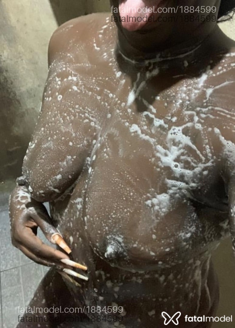 Acompanhante mulher morena (o) de olhos pretos em Rio de Janeiro - Rubyjoiarara
