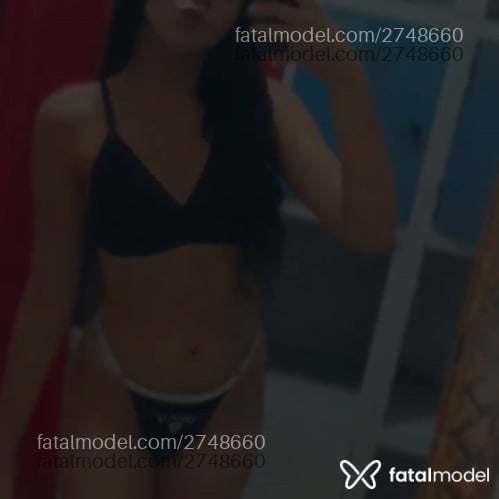 Acompanhante mulher morena (o) de olhos castanhos em São Vicente - Giih Lopes