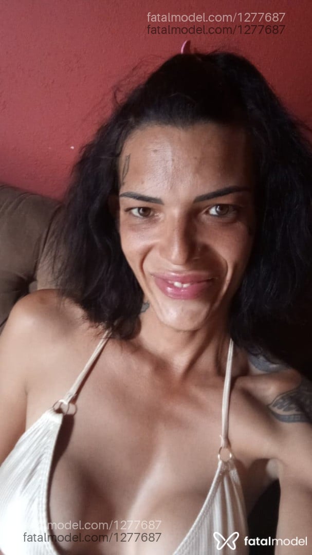Acompanhante travesti morena (o) de olhos pretos em Catalão Acompanhante travesti morena (o) de olhos pretos em Catalão - Rosário
